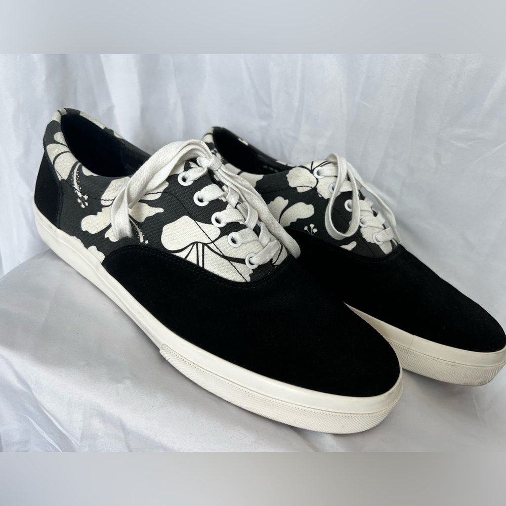 Greats black Hawaiian print sneakers size 11